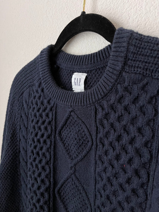 GAP cable knit sweater (M)