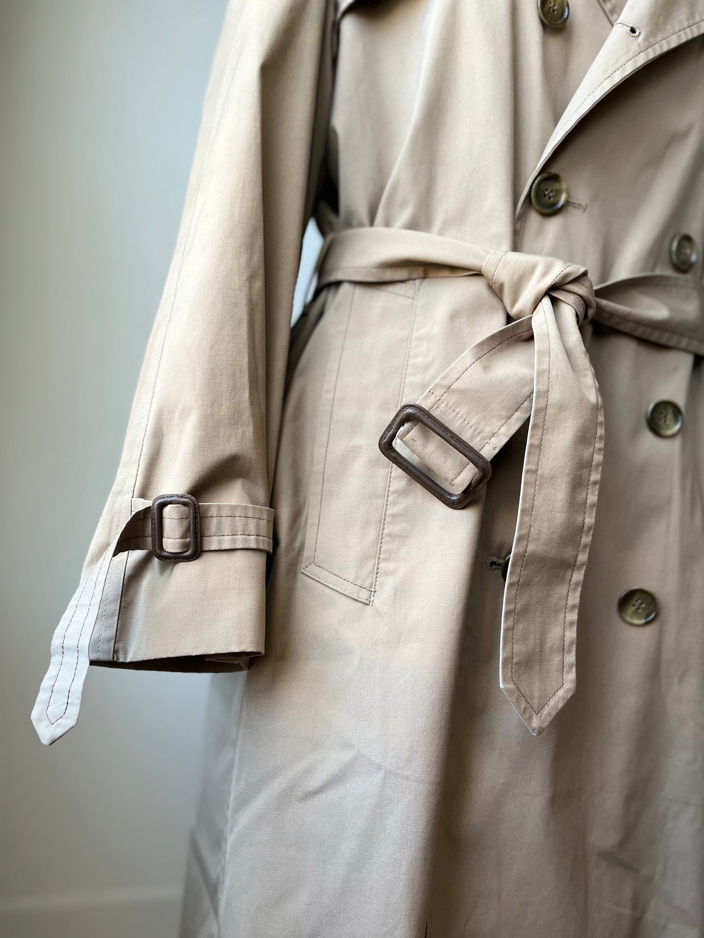 LONDON FOG trench coat 38R